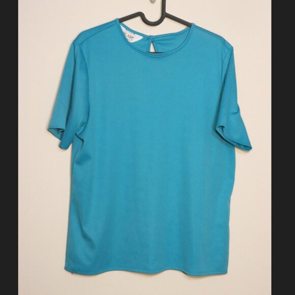 Blair short sleeved t shirt, 20" bust measurement flat, keyhole back open - Picture 1 of 5
